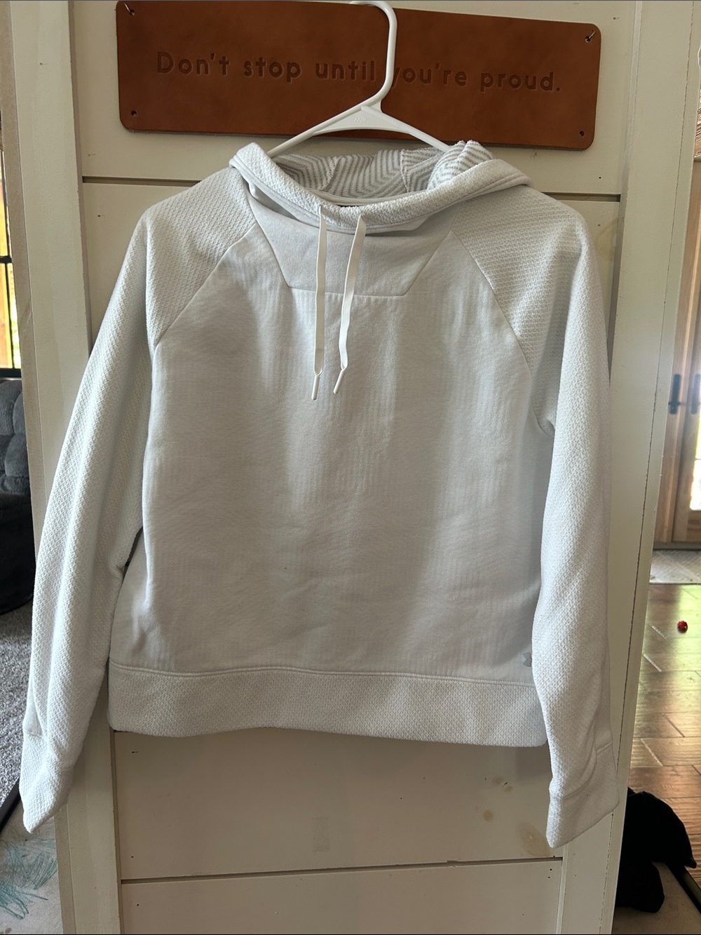 Under Armour White Hooded Sweatshirt with Chevron Lining